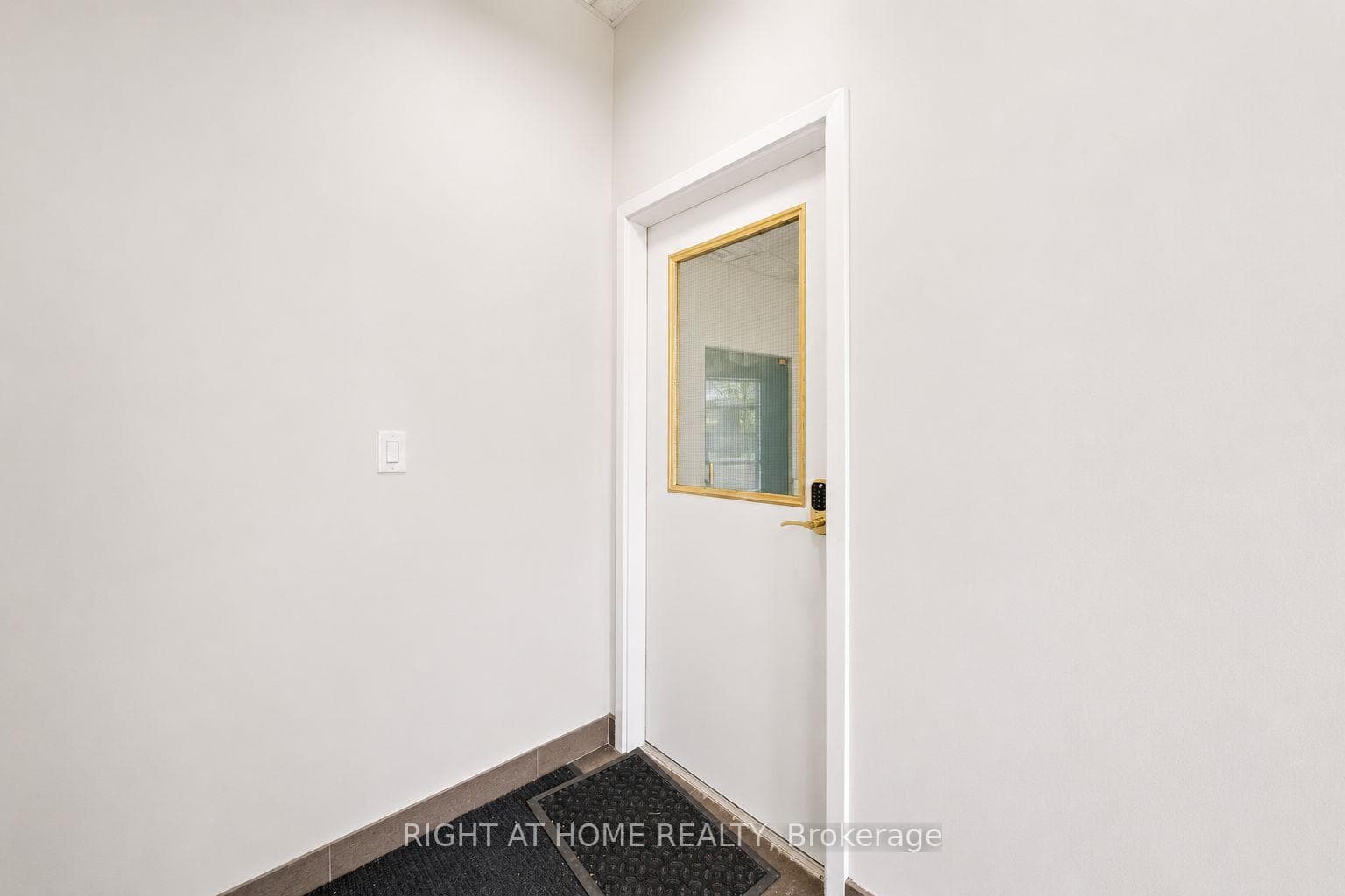 7730 Kipling Avenue Unit 3 photo 7