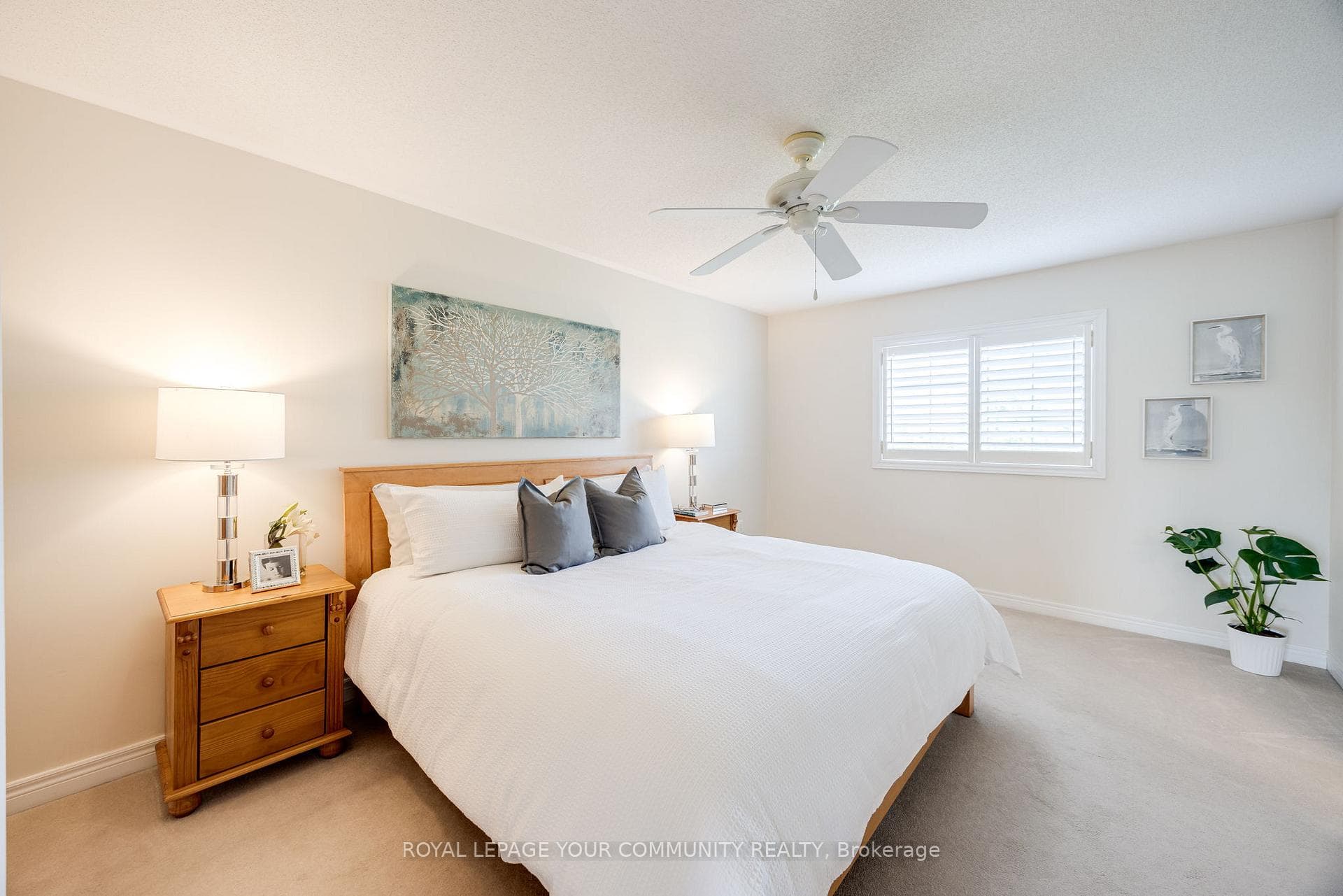 215 Kirkvalley Crescent photo 17