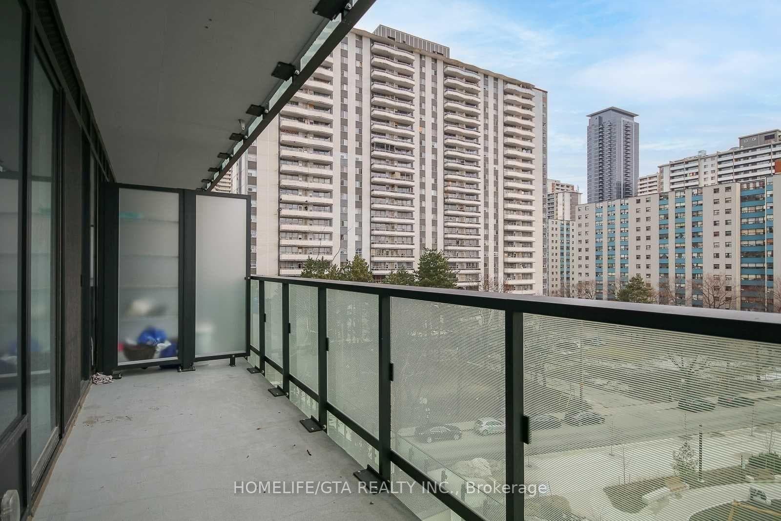 575 Bloor Street Unit 511 photo 25