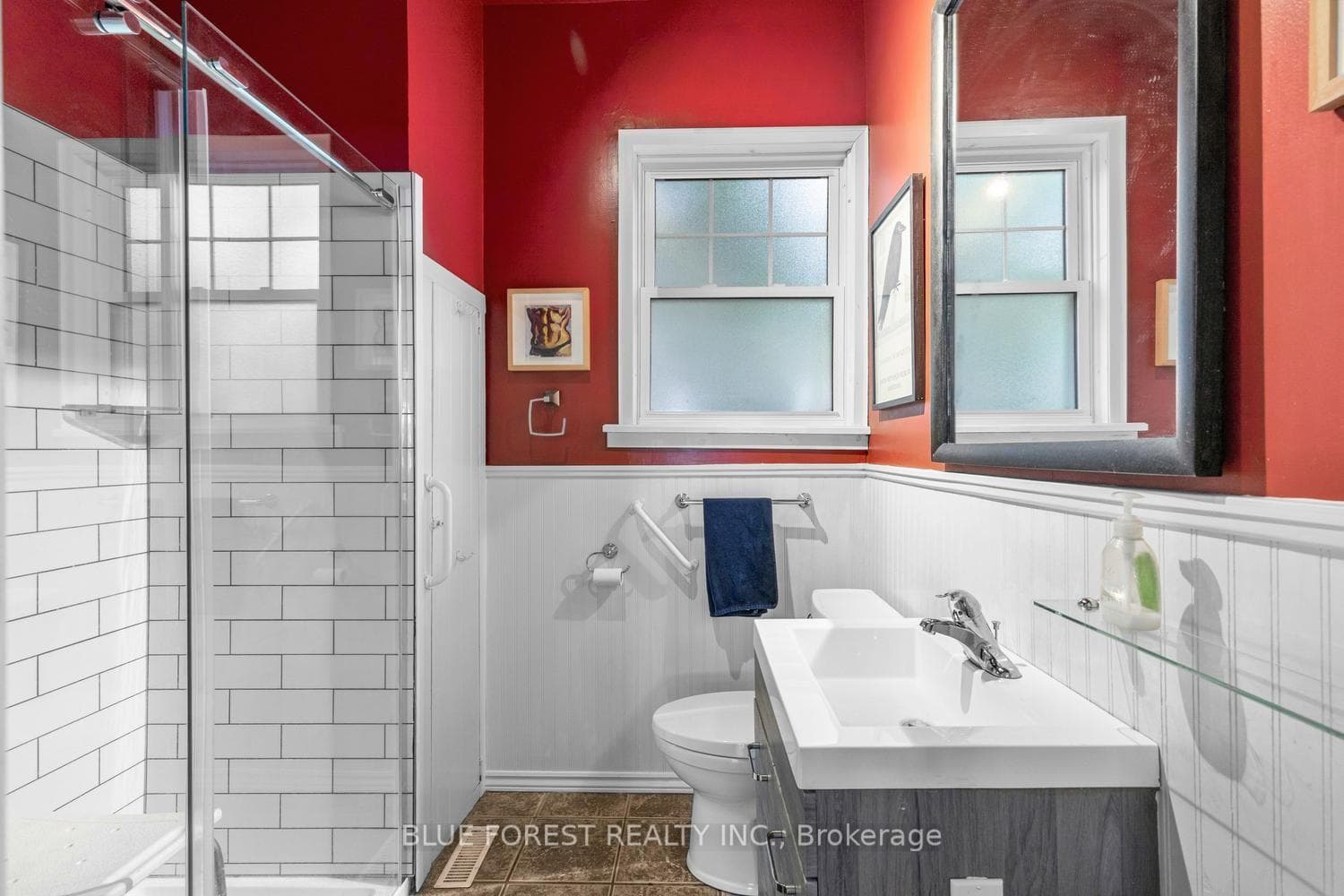 550 Elizabeth Street photo 14