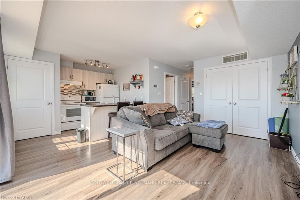 7 Cityview Drive Unit 205 photo 12