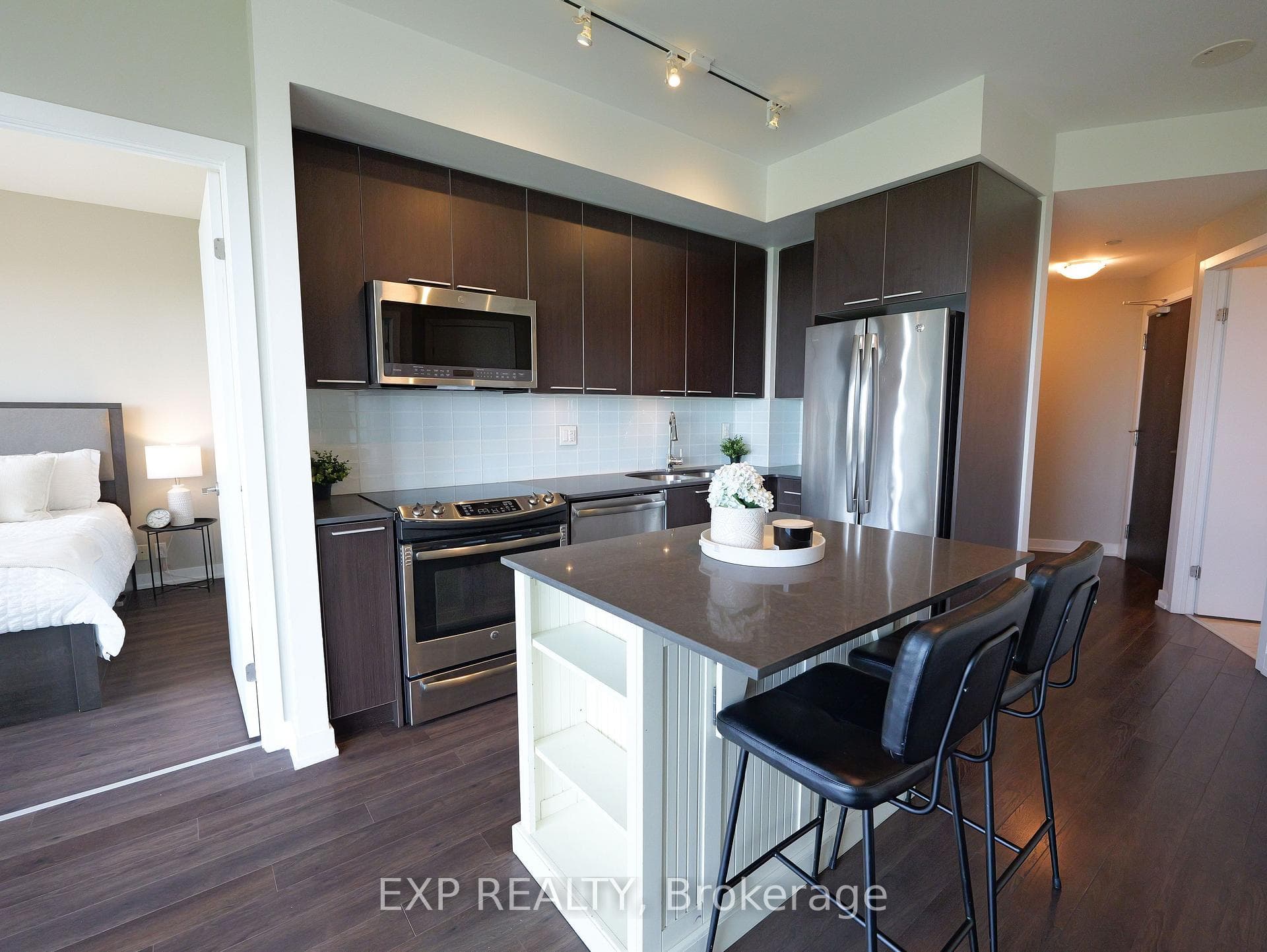 10 Park Lawn Road Unit 2204 photo 5