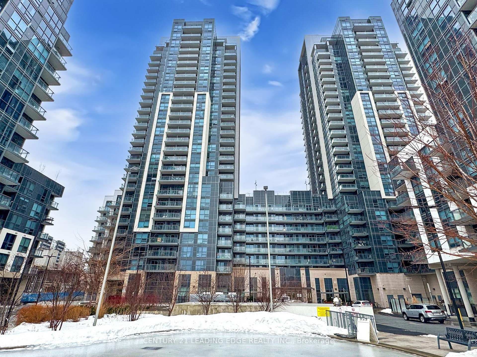 20 Meadowglen Place Unit 329 photo 2