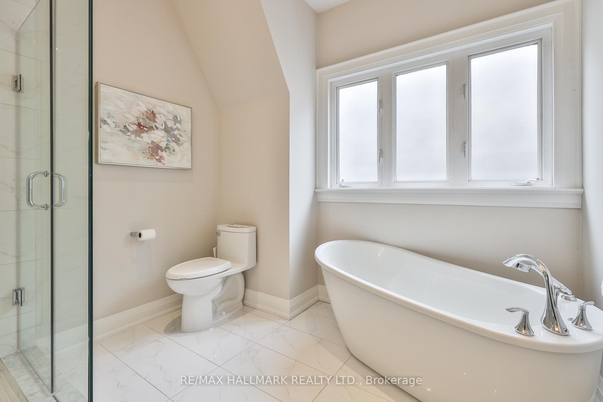 194 Erskine Avenue photo 17