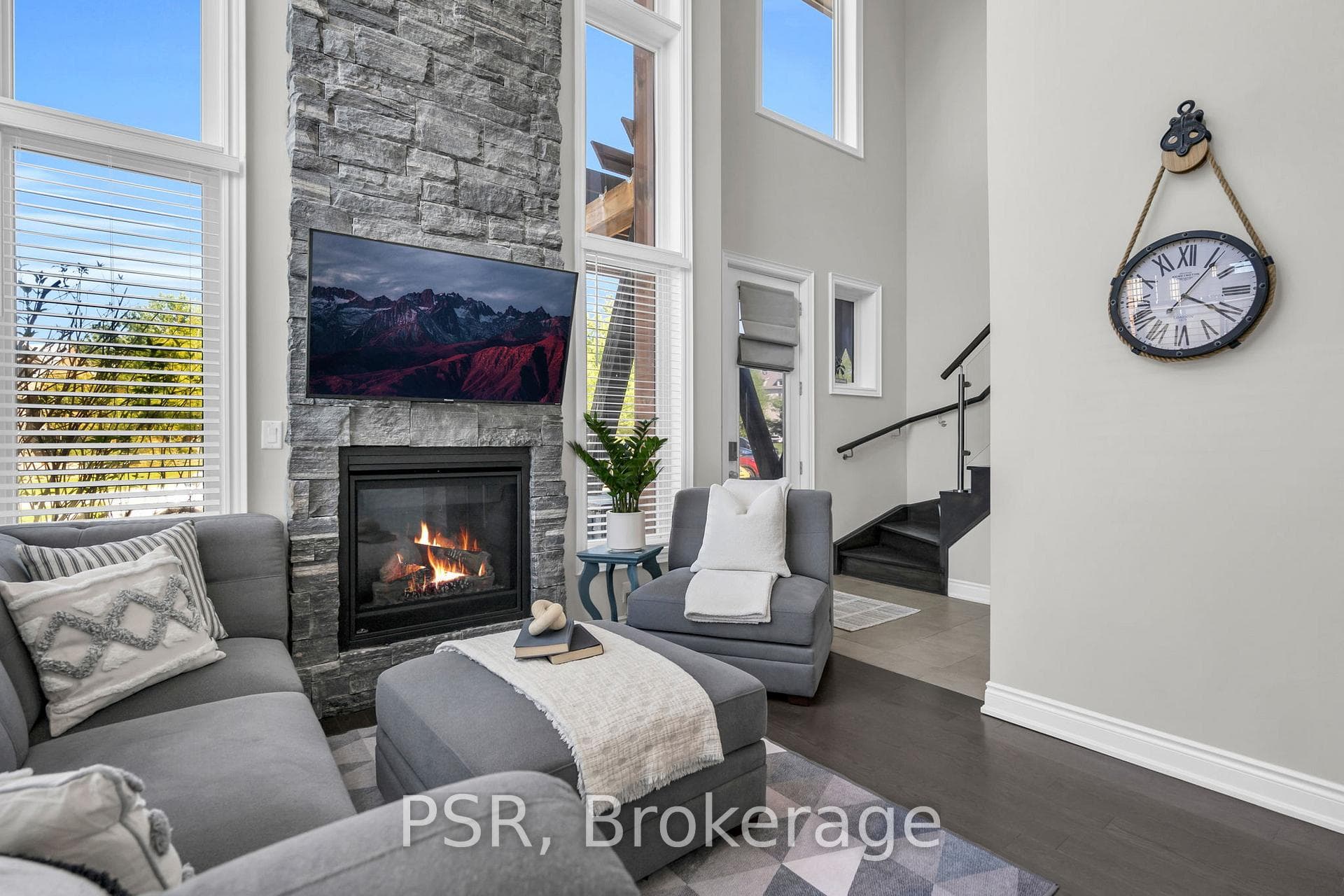 44 Carrick Trail photo 11