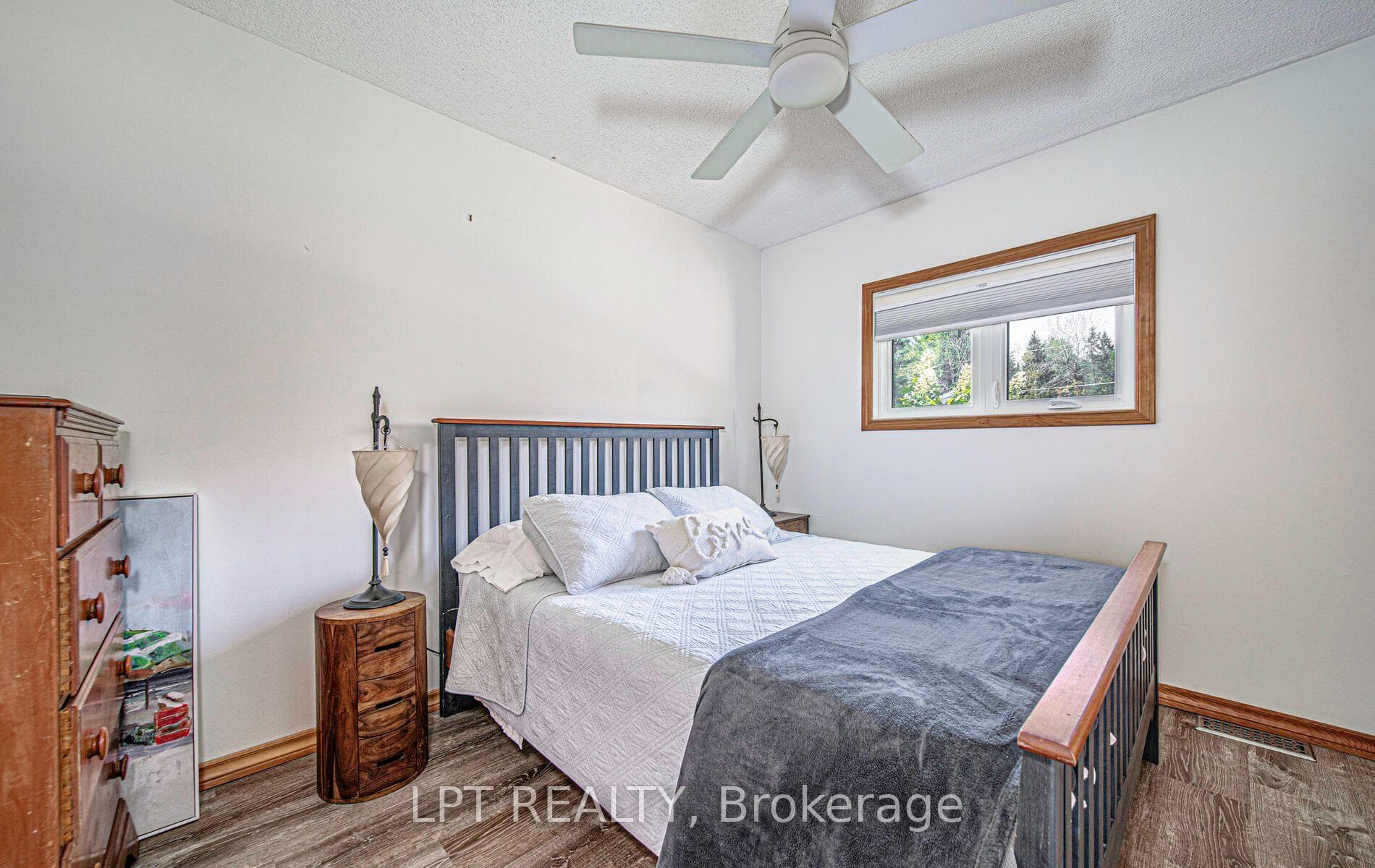 223 Shuttleworth Road photo 9