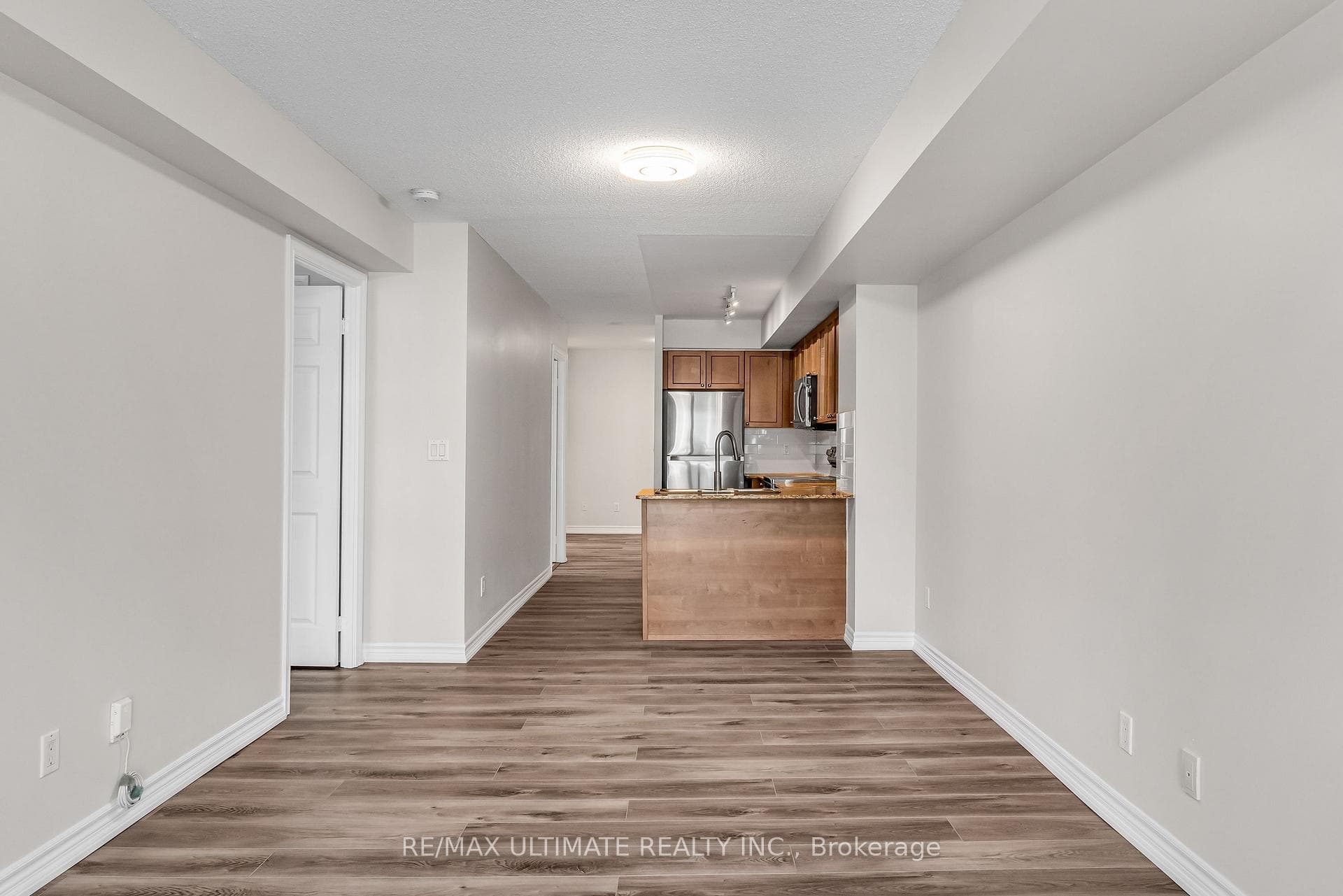 761 Bay Street Unit 704 photo 14