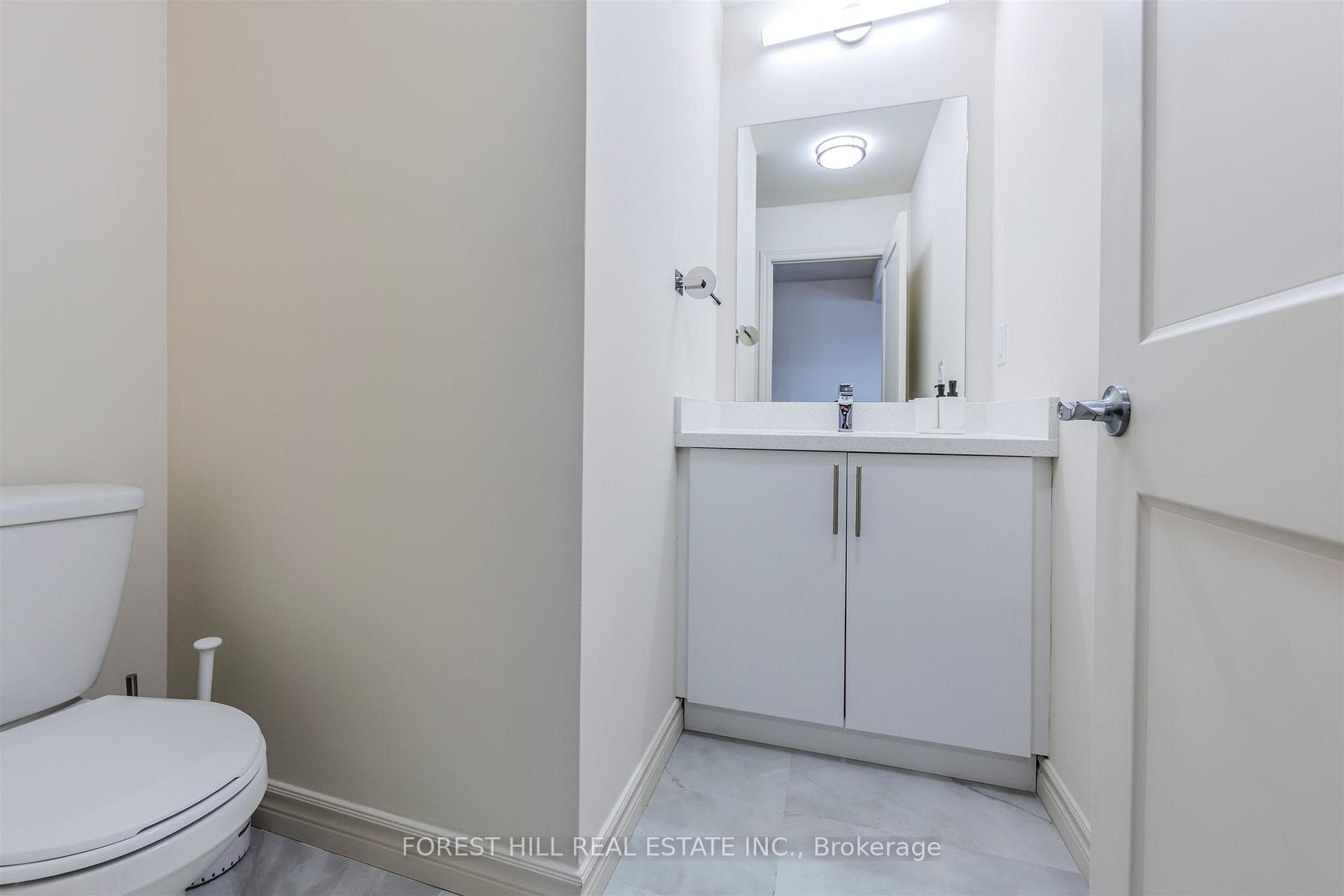 119 Town Line Road Unit F109 photo 12