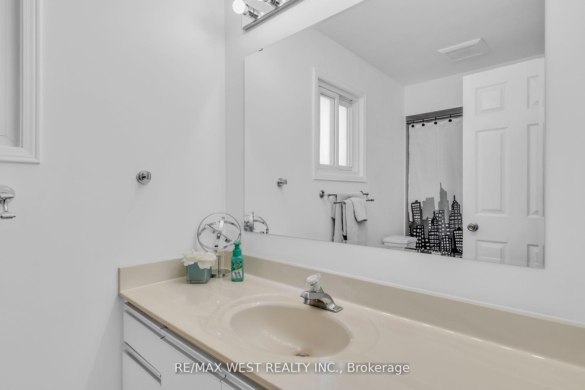 132 Flowertown Avenue photo 31
