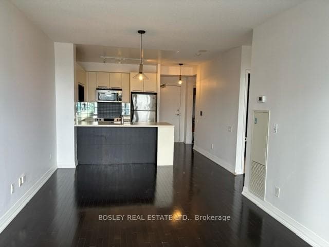 21 Carlton Street Unit 3009 photo 4