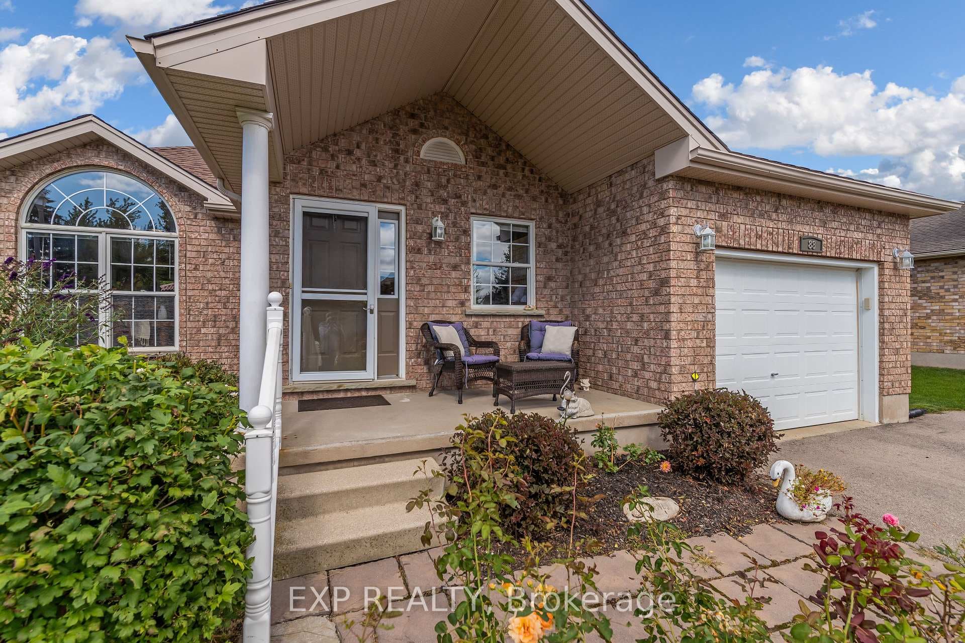 88 Andrews Drive photo 5