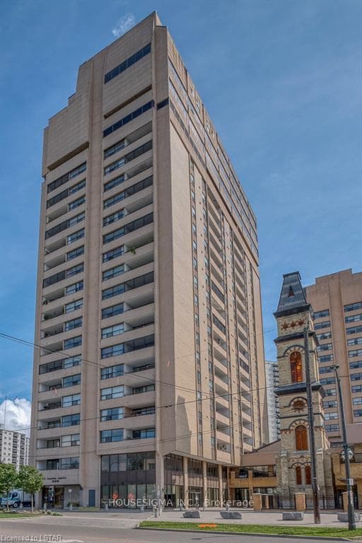 389 Dundas Street Unit 2206 photo 1
