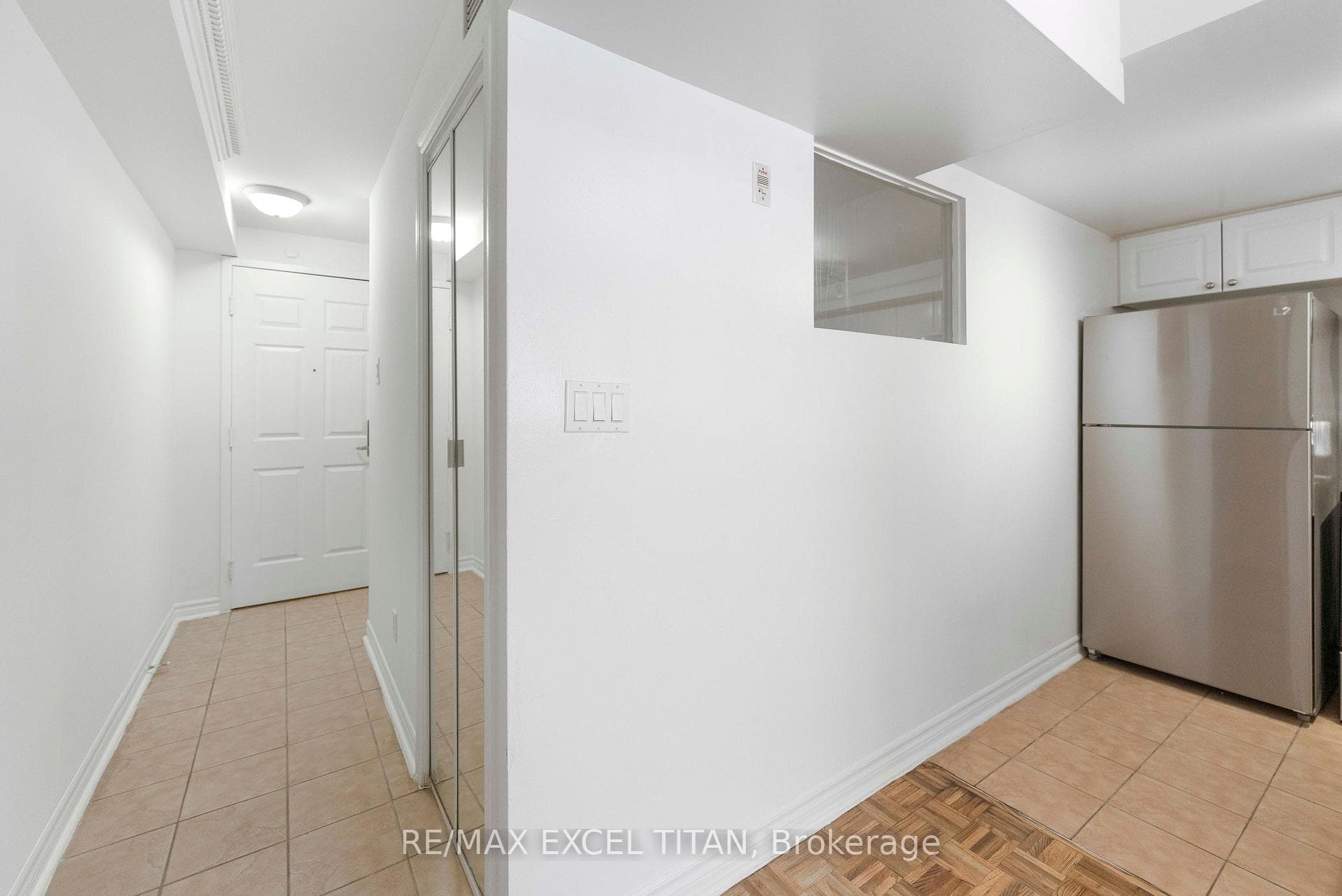 1407 Dupont Street Unit 112 photo 8