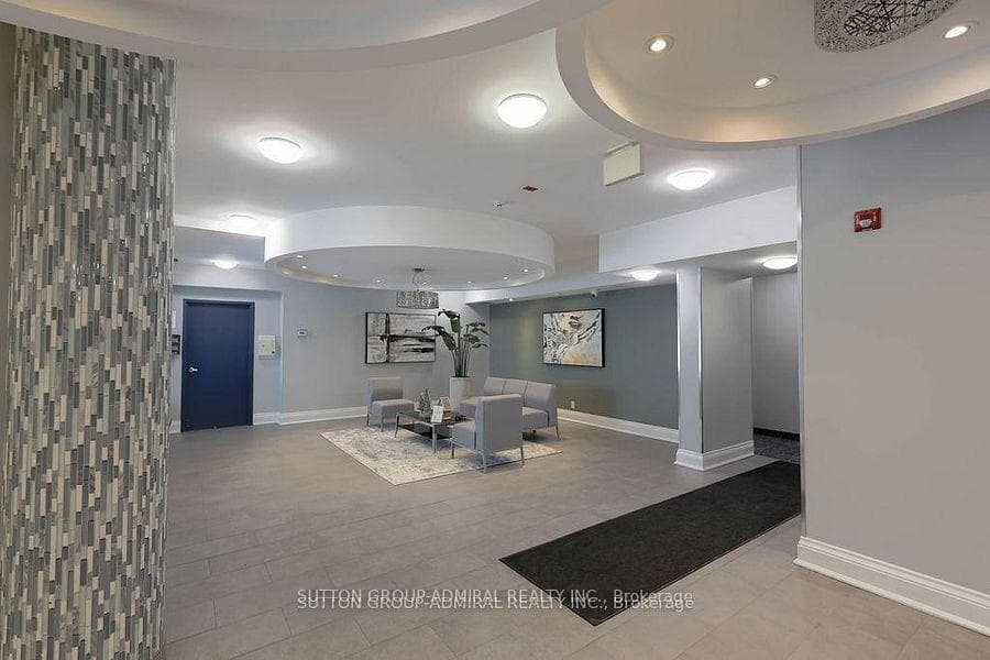 Welcoming open-concept ground floor entrance
