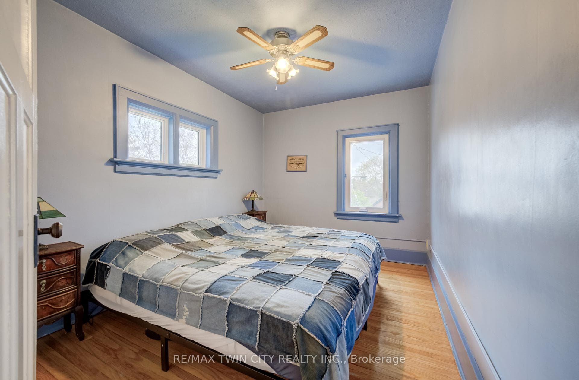 94 Stirling Avenue photo 15