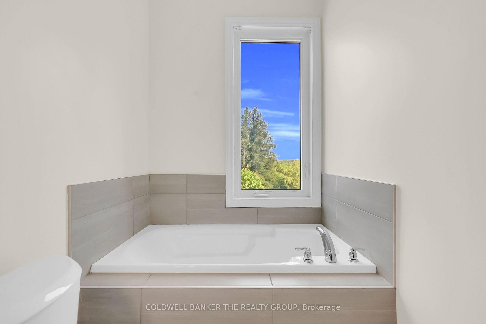 24 Wascana Road photo 30