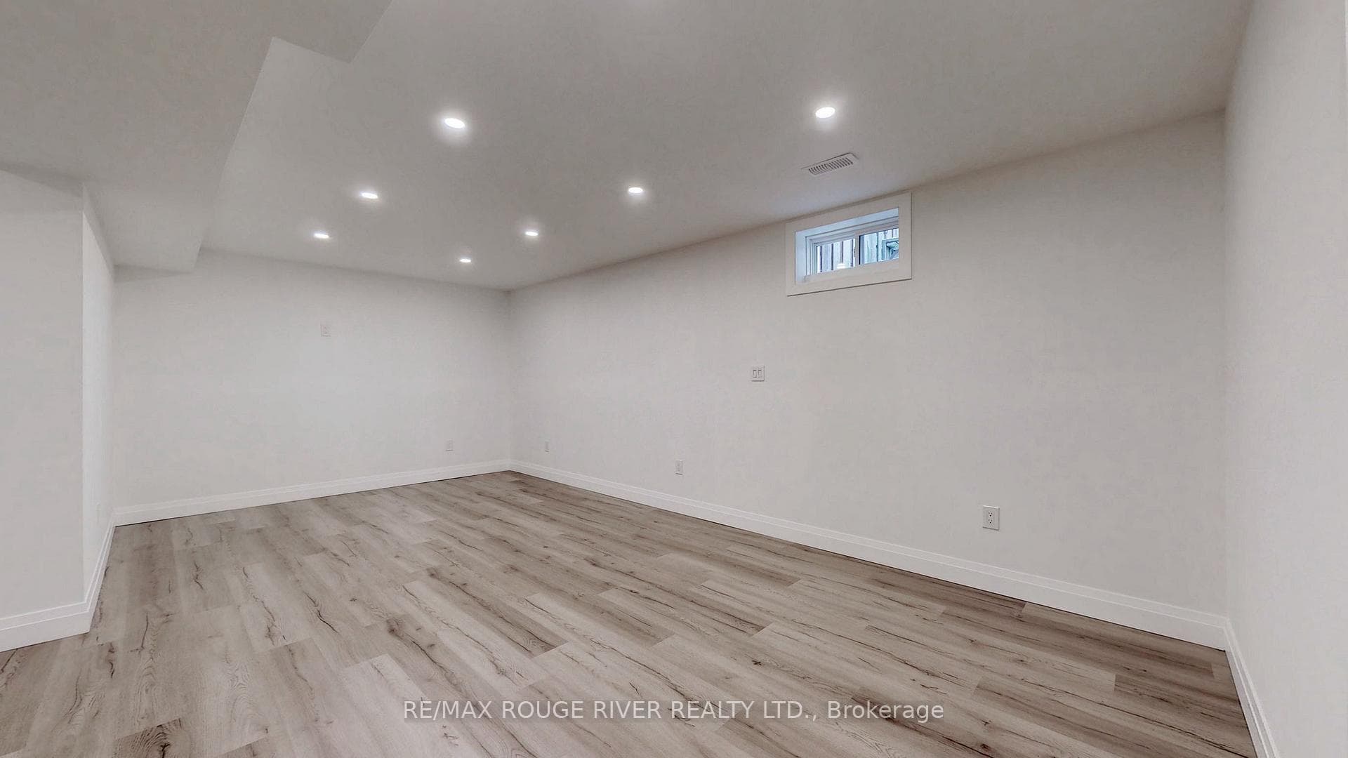 16 Aylesworth Avenue photo 30