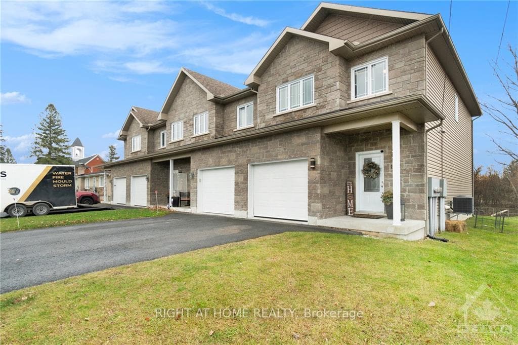 142 MABEL Street photo 3