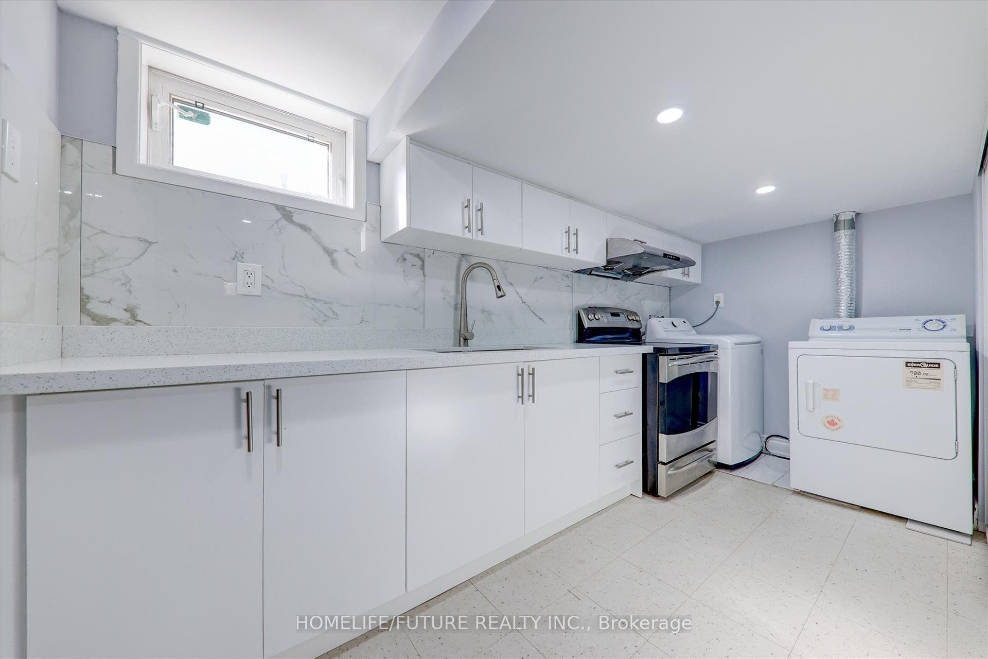 43 Tamarisk Drive Unit Bsmt photo 9
