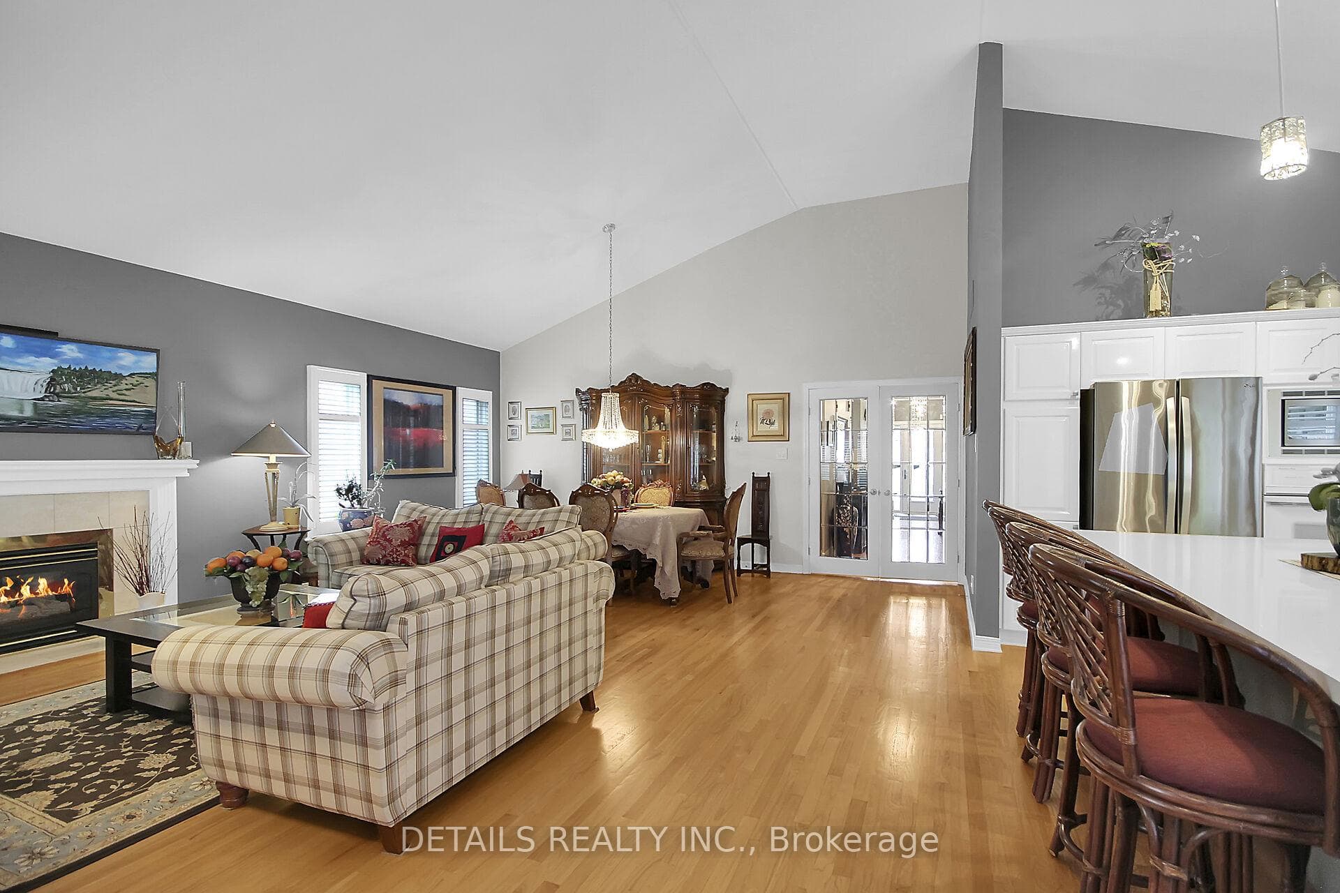 65 Kimberwick Crescent photo 9