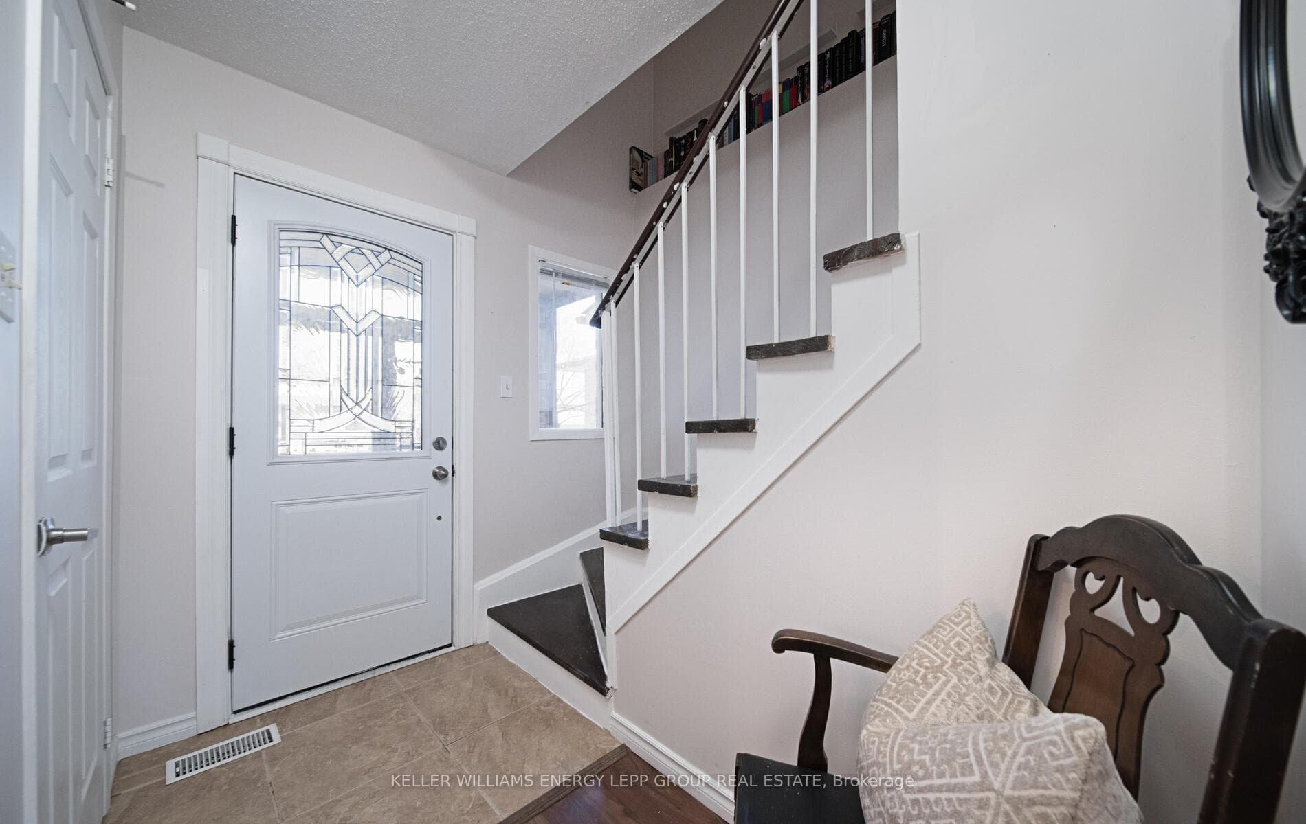 792 Crowells Street photo 6