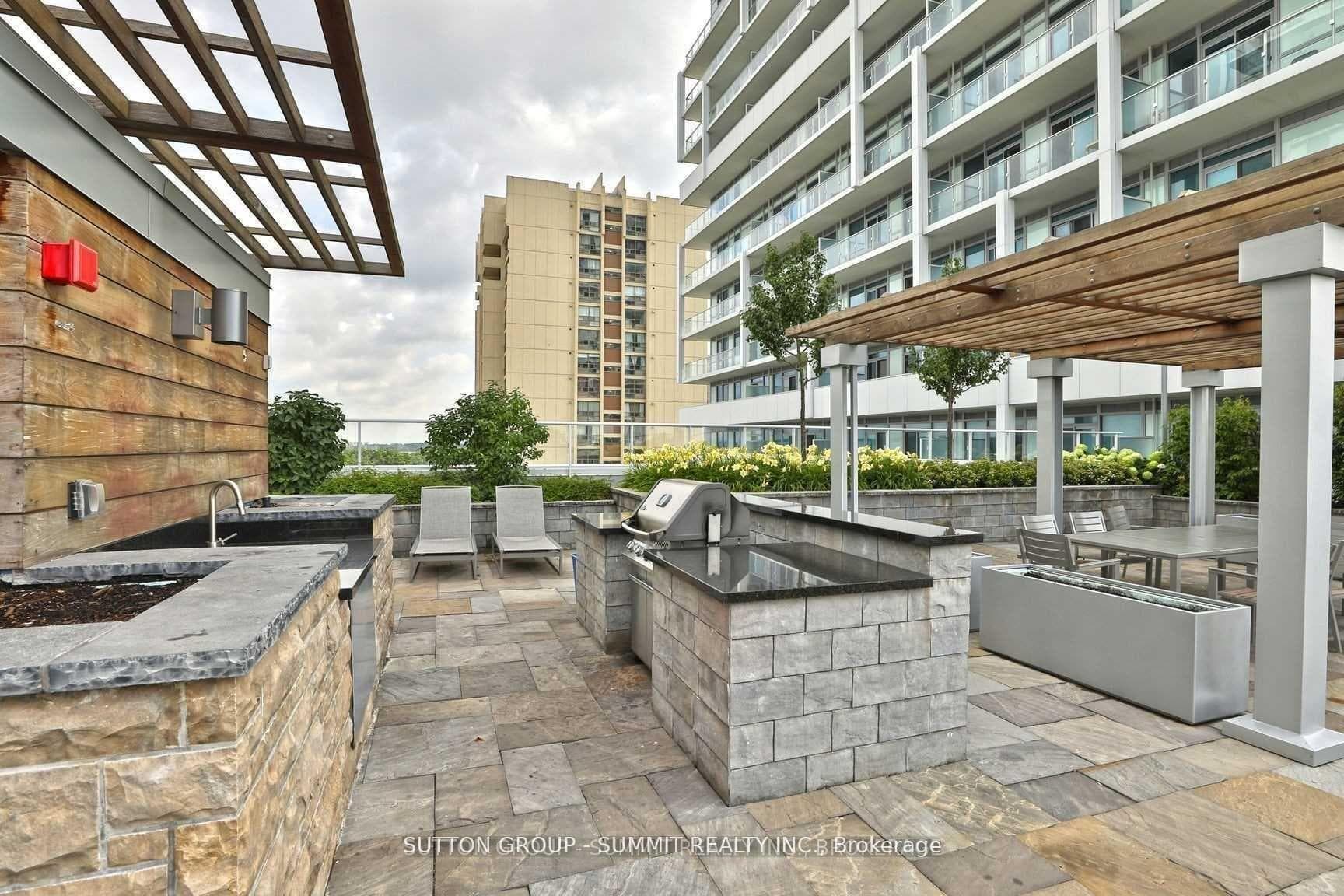 55 Speers Road Unit 209 photo 23