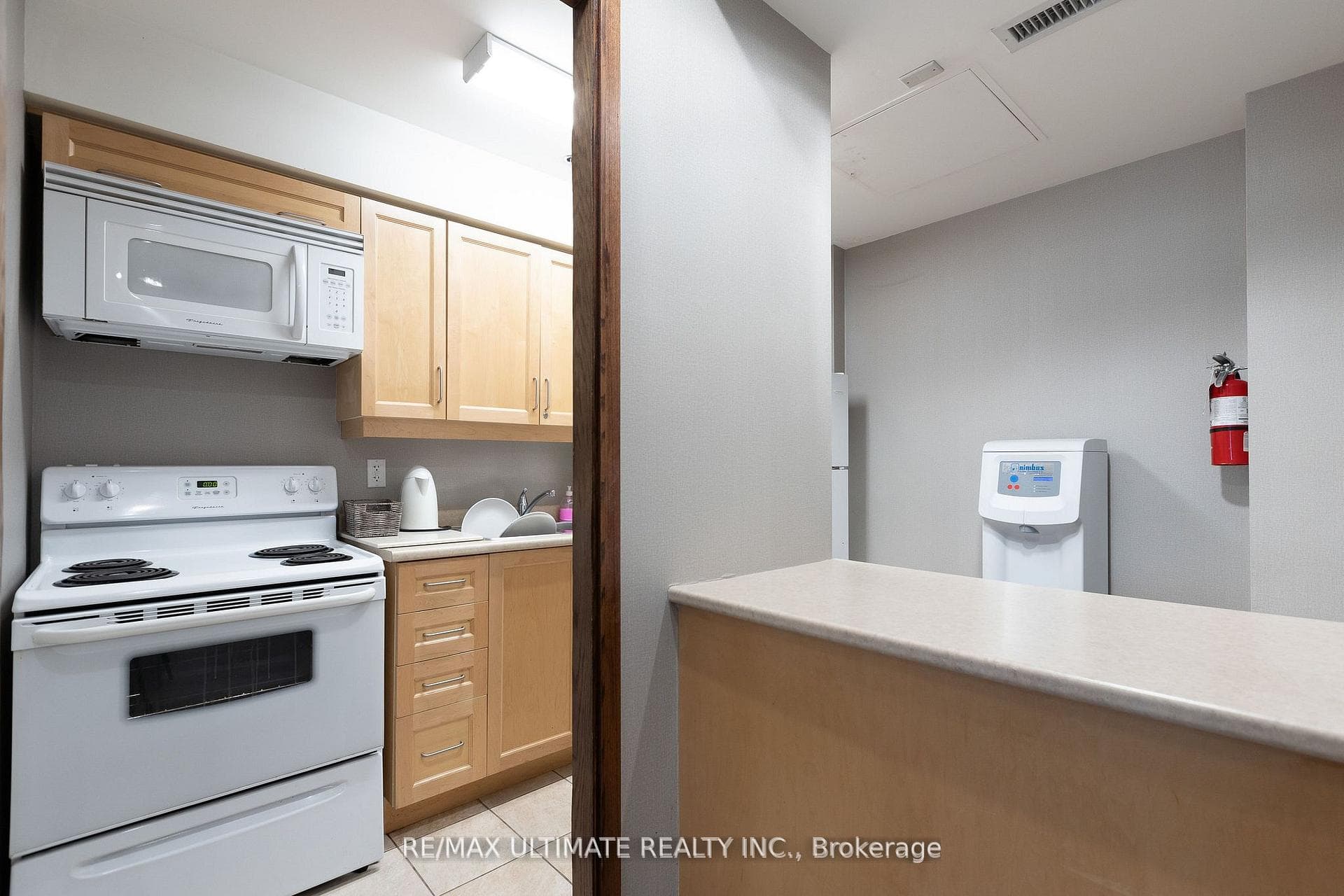 2772 Keele Street Unit 105 photo 32