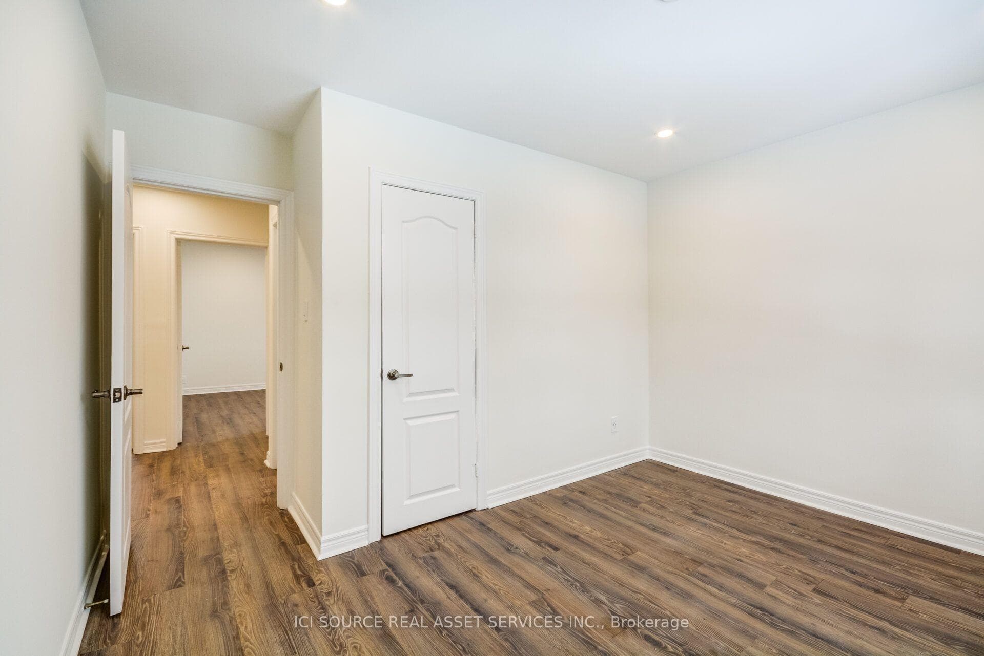 58 Burlingame Road Unit 3 photo 18
