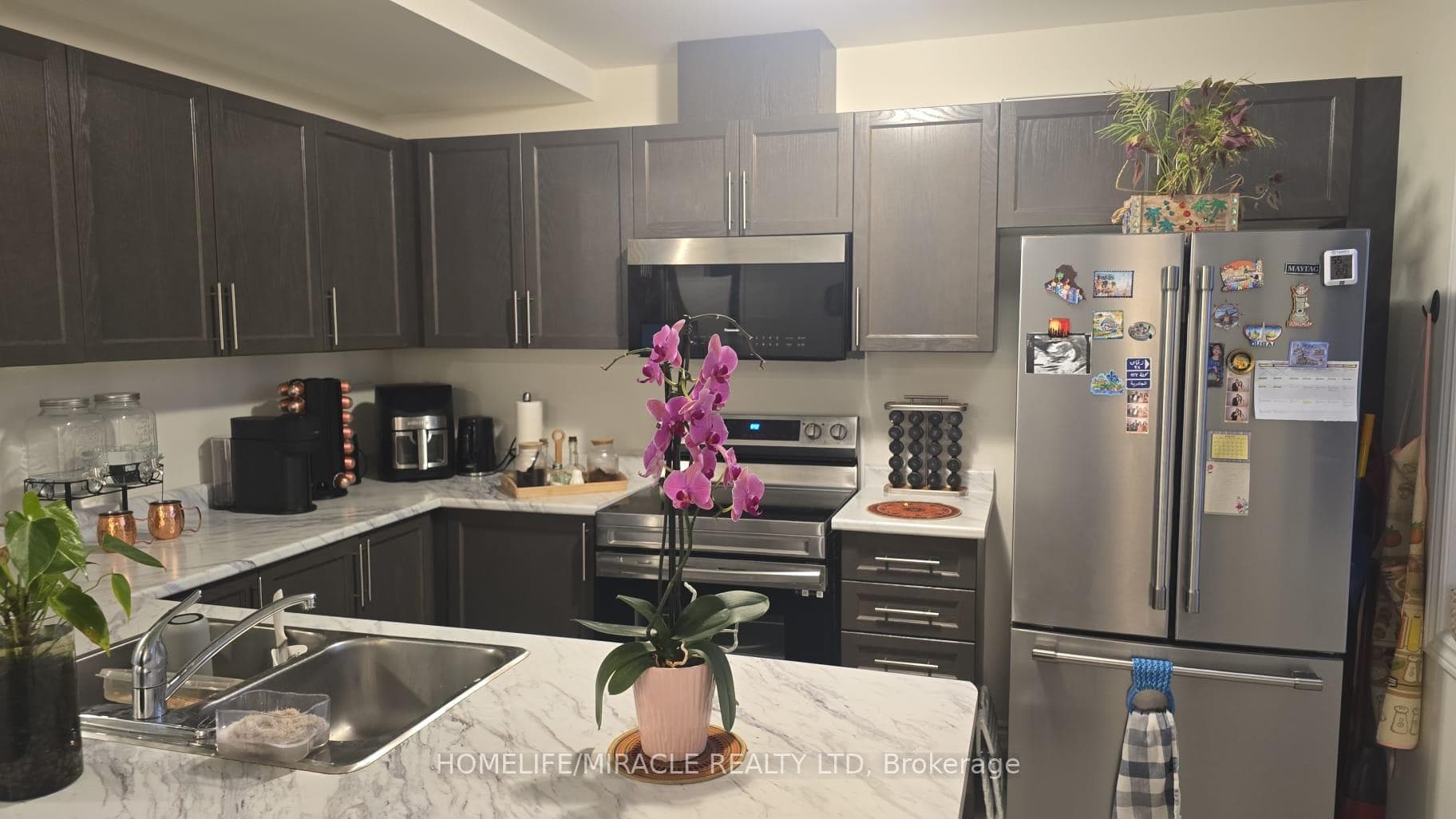 383 Dundas Street Unit 70 photo 3