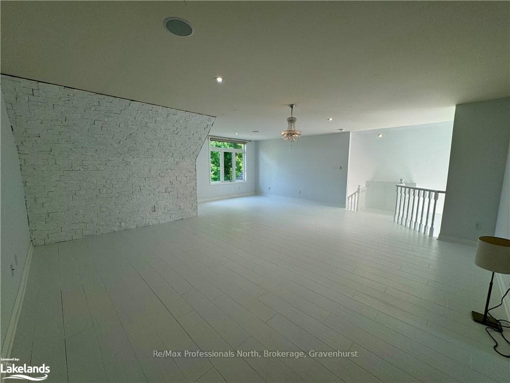 20 BREAKWATER Court photo 21