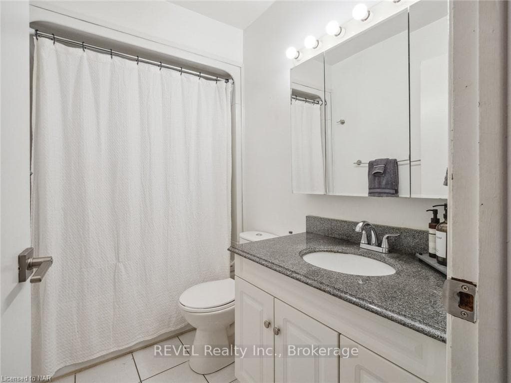 6772 WILINGER Street photo 22