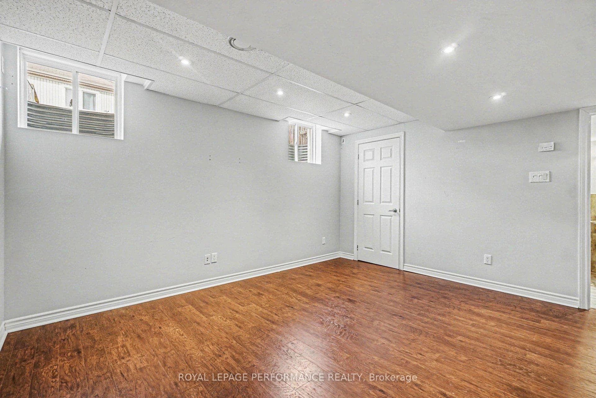 2733 Grand Canal Street photo 26