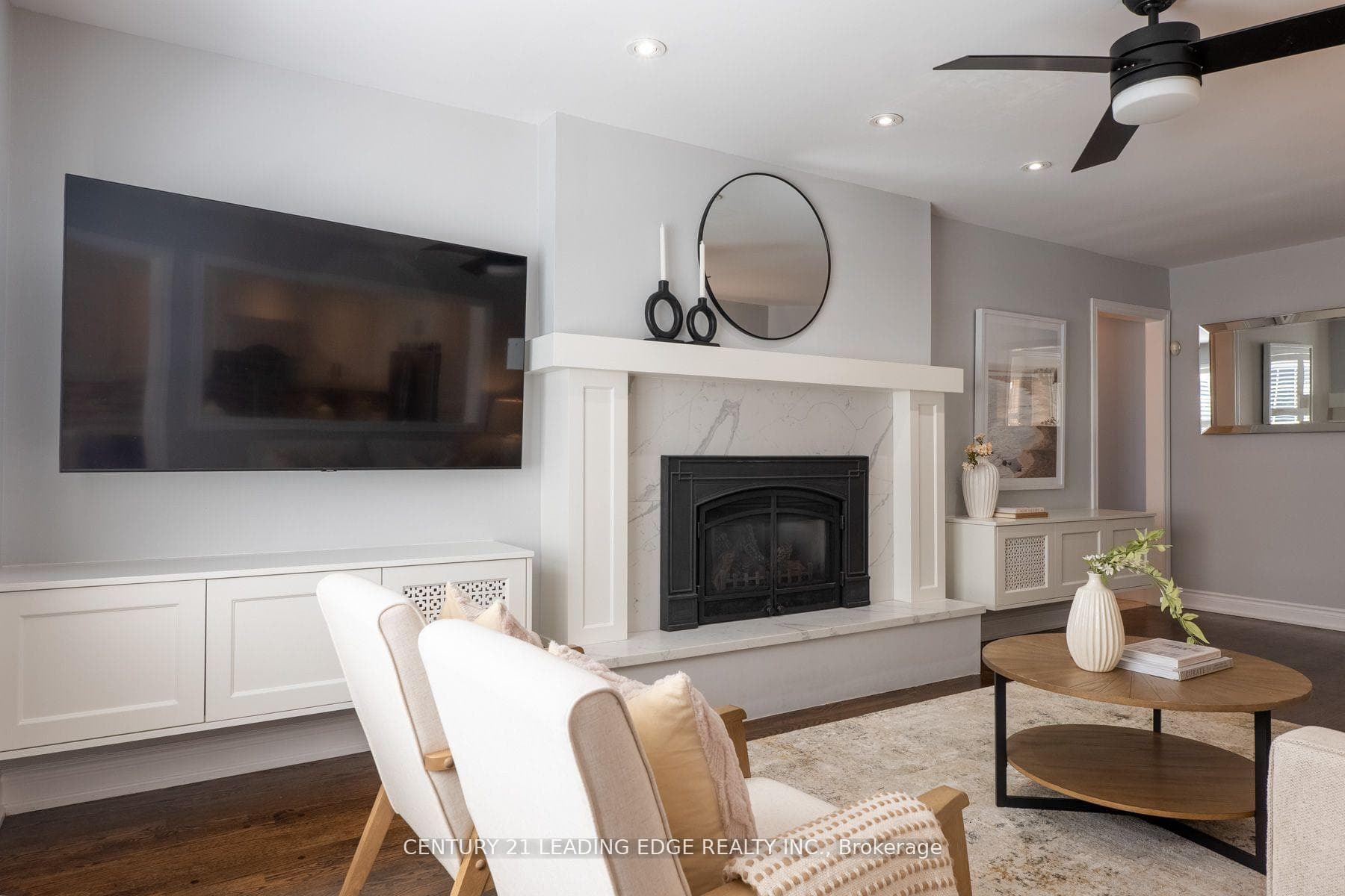 90 Waverly Street photo 10
