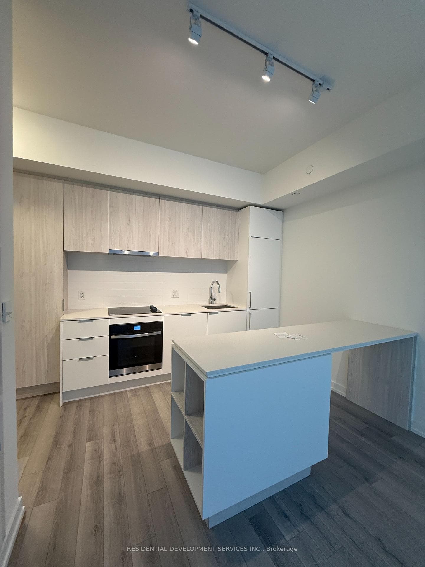 89 Church Street Unit 501 photo 2