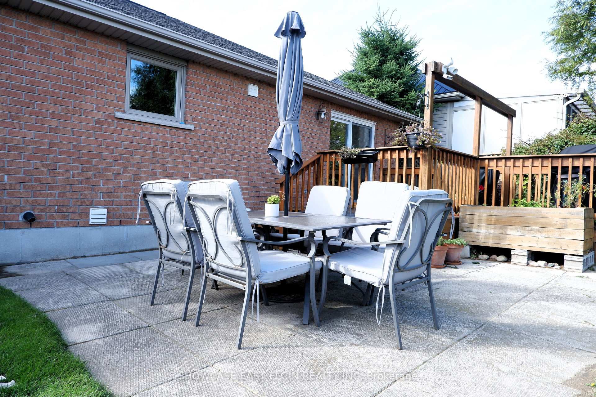 60 Barker Street photo 23