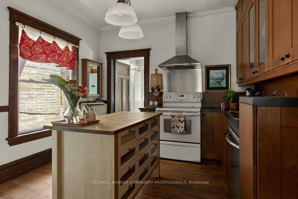 111 Spadina Avenue photo 16