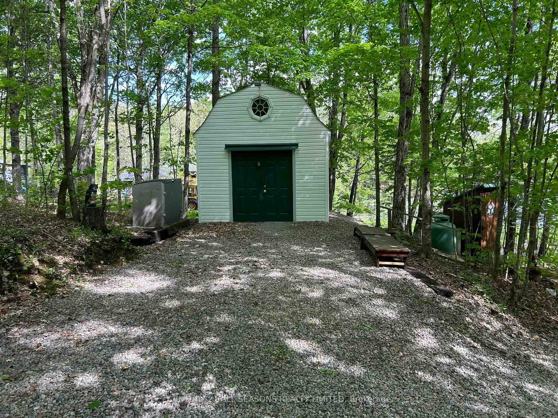 99 Salmon Trout Lane photo 4