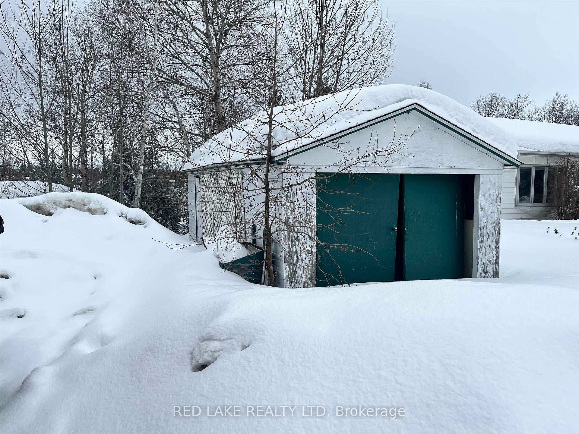33 Discovery Road photo 2