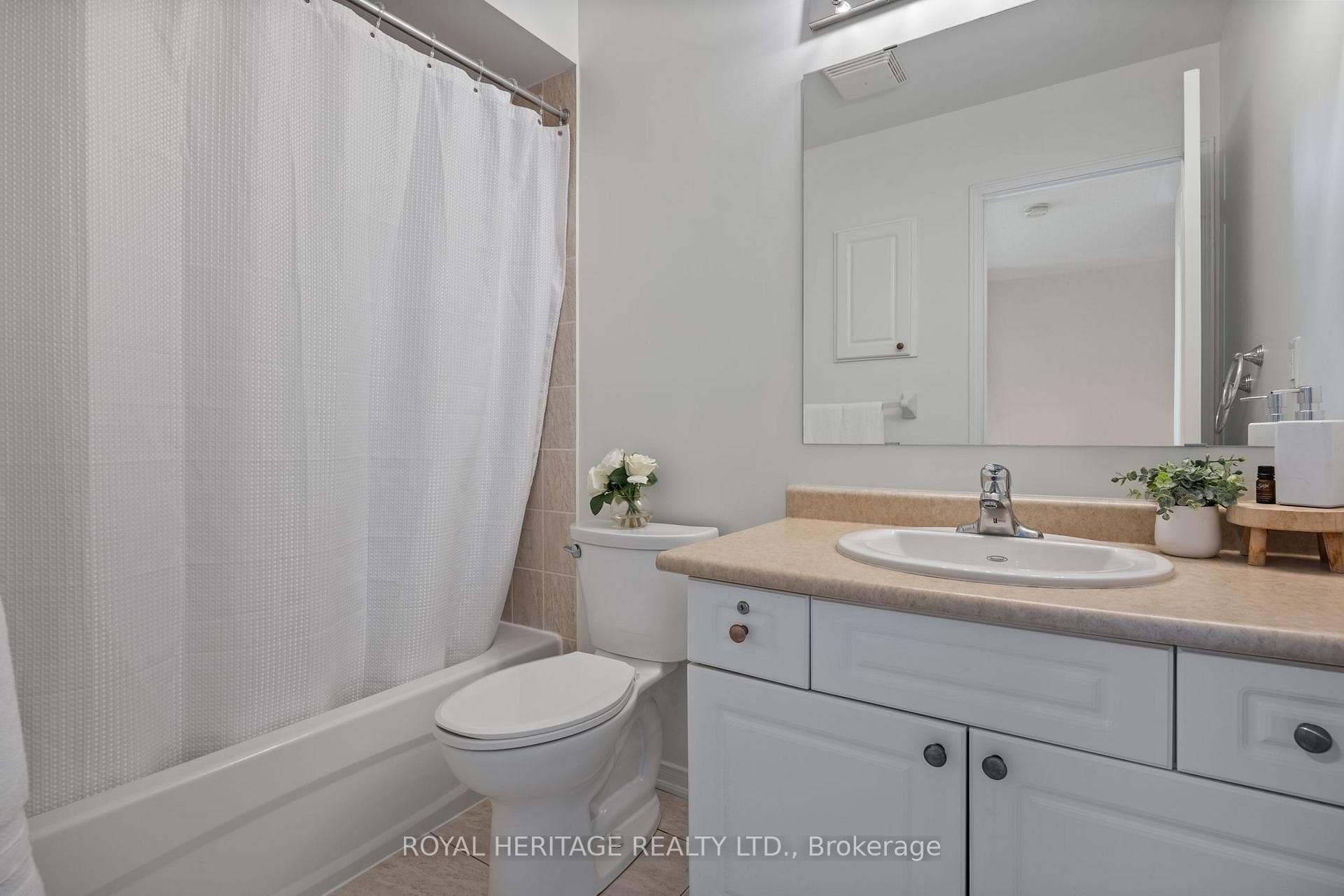 18 Good Lane Unit 8 photo 17