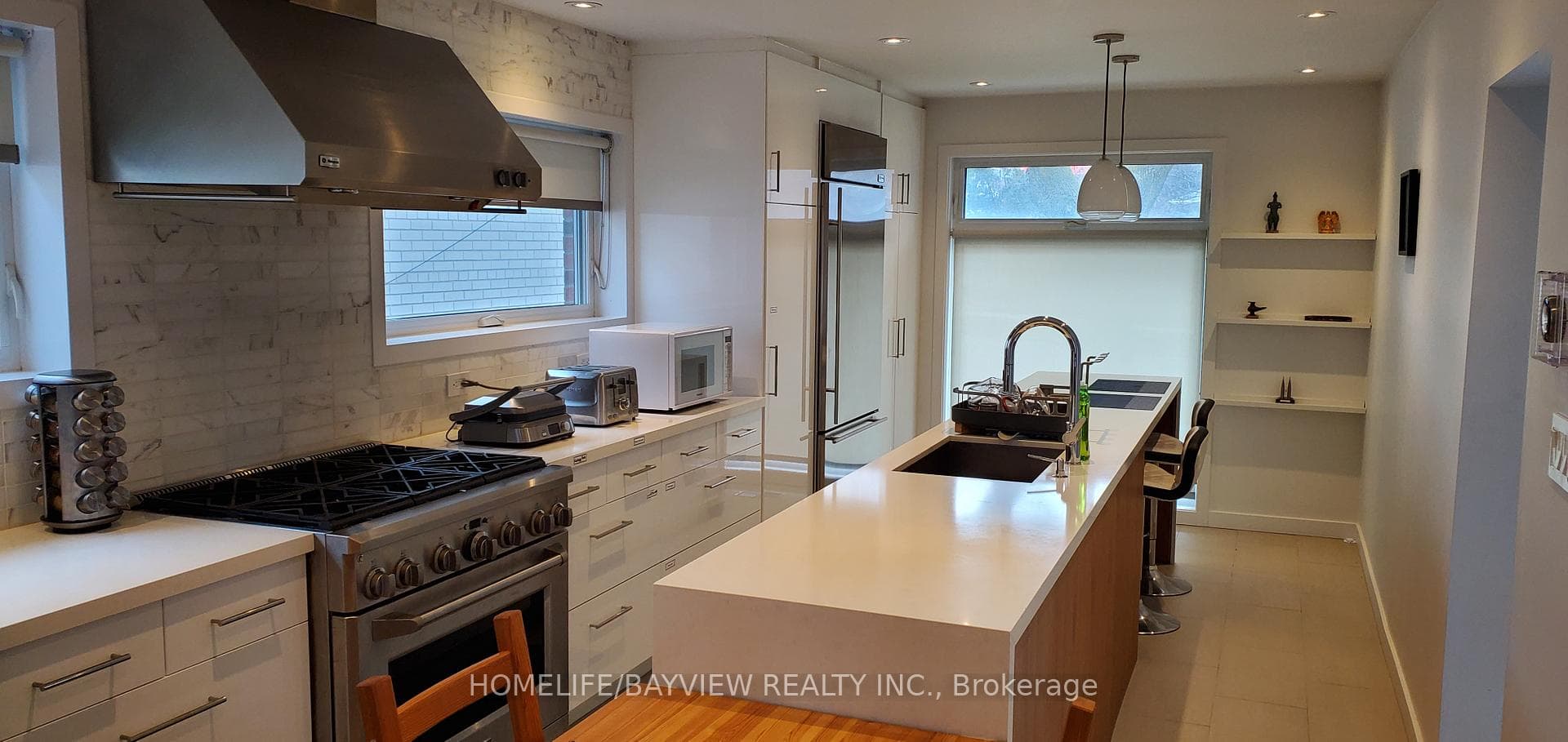 249 Wincott Drive photo 4