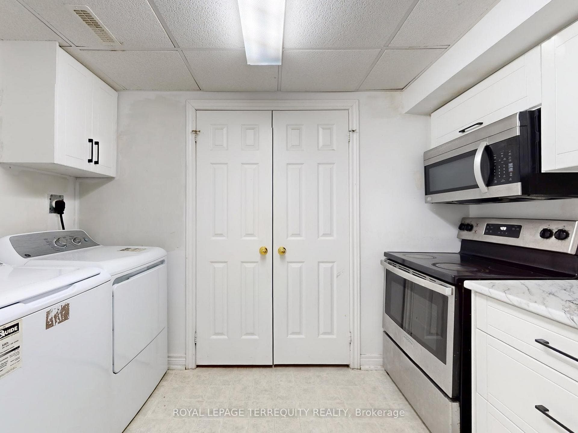 52 Dobson Drive photo 41