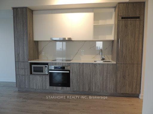 138 Downes Street Unit 5503 photo 5