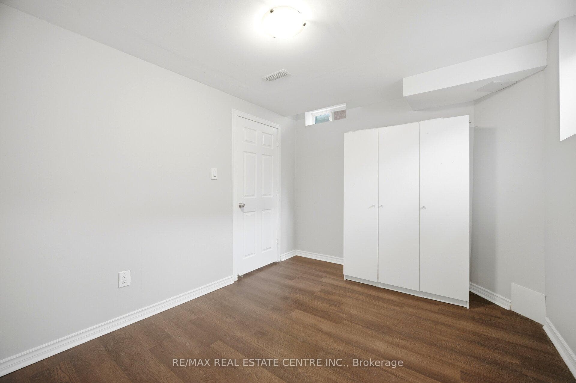 31 Spicebush Terrace photo 44