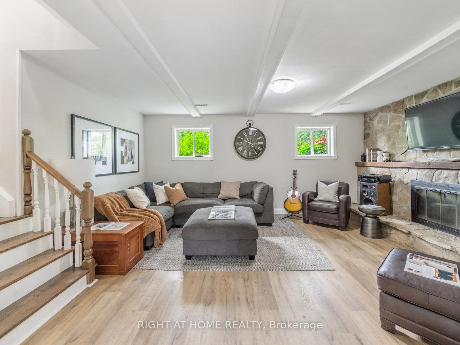 2411 Yolanda Drive photo 17