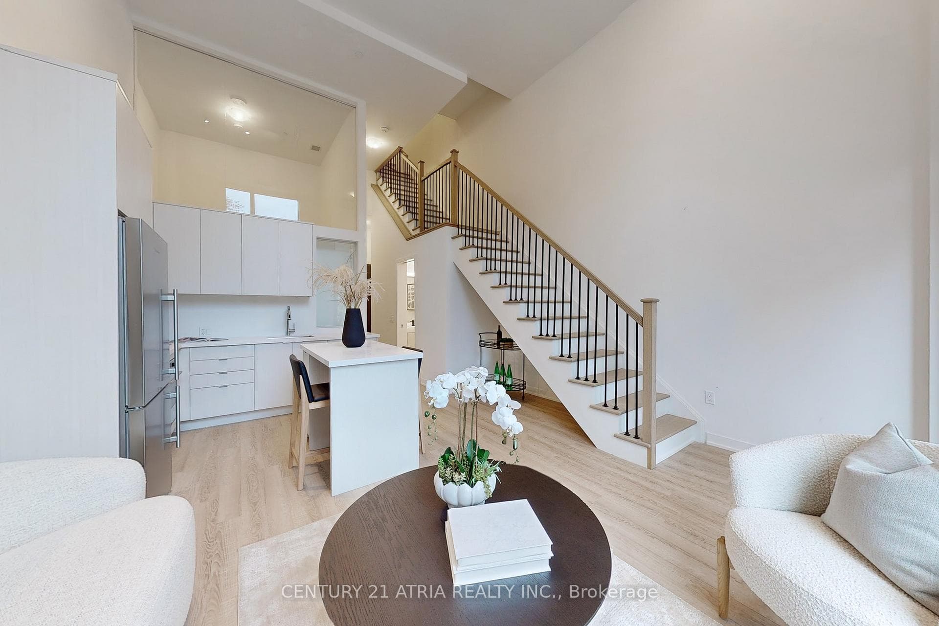 250 Lawrence Avenue Unit 101 photo 10