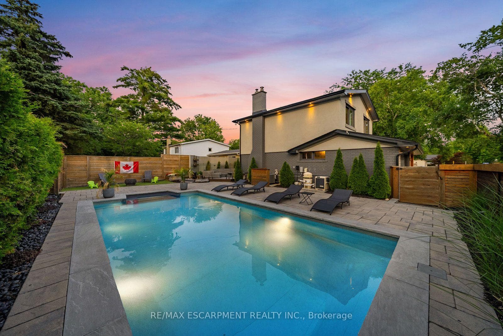 134 Fairwood Place photo 5