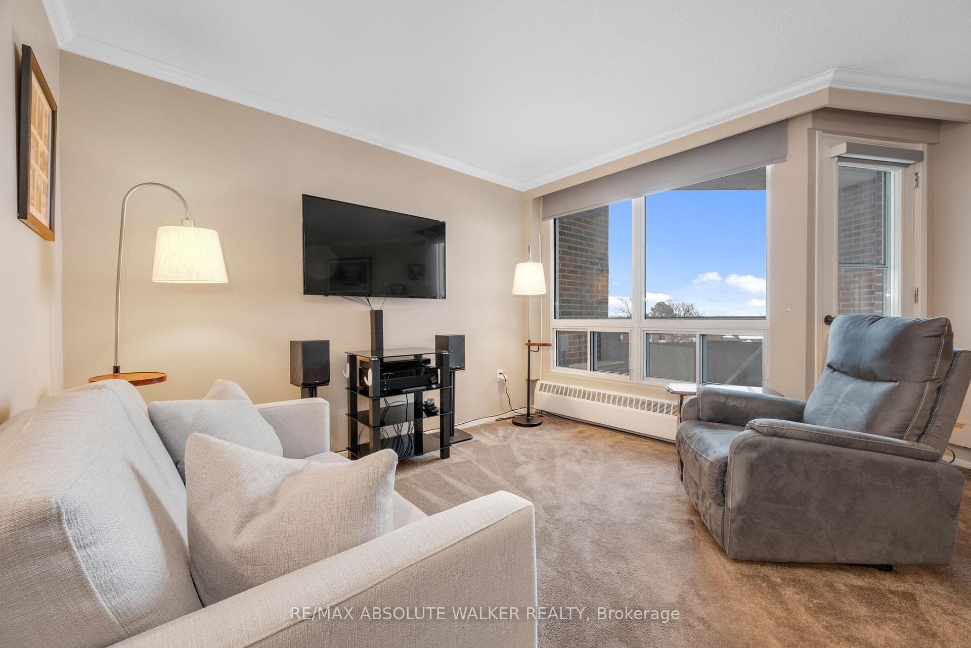 915 Elmsmere Road Unit 312 photo 5