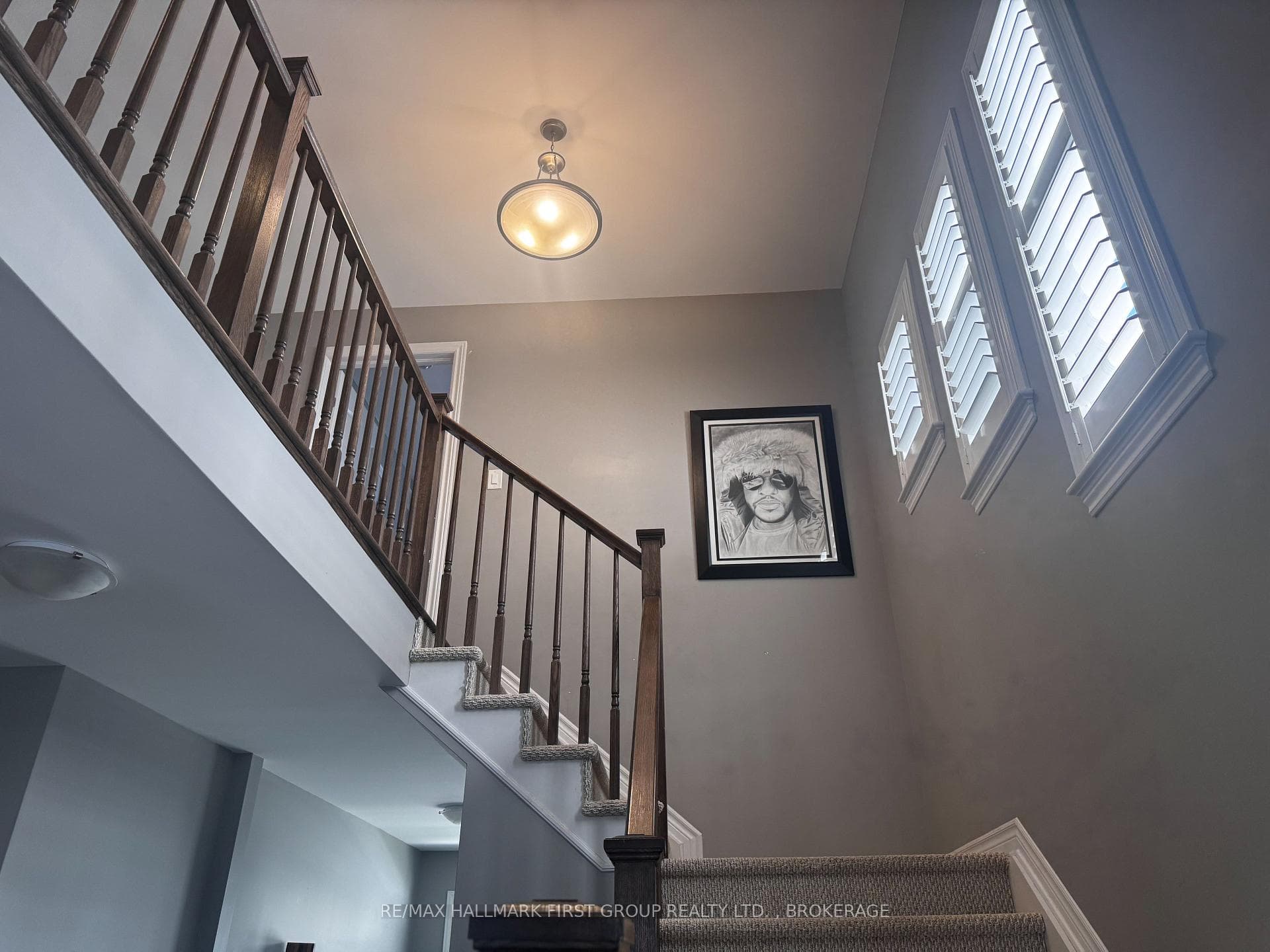 1098 Woodhaven Drive photo 6