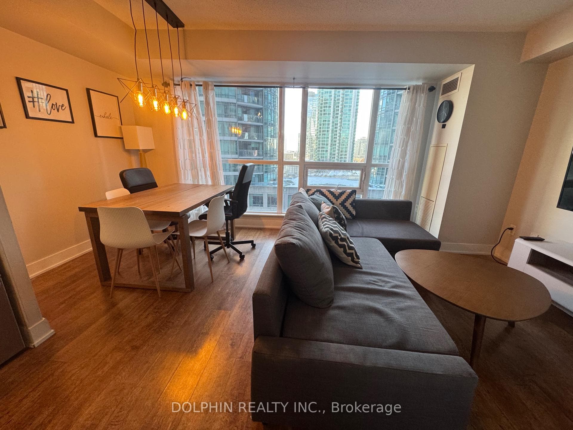 20 Blue Jays Way Unit 619 photo 18