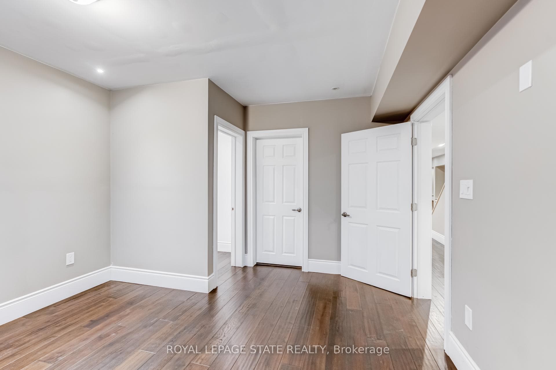 3151 Hendershot Road photo 36